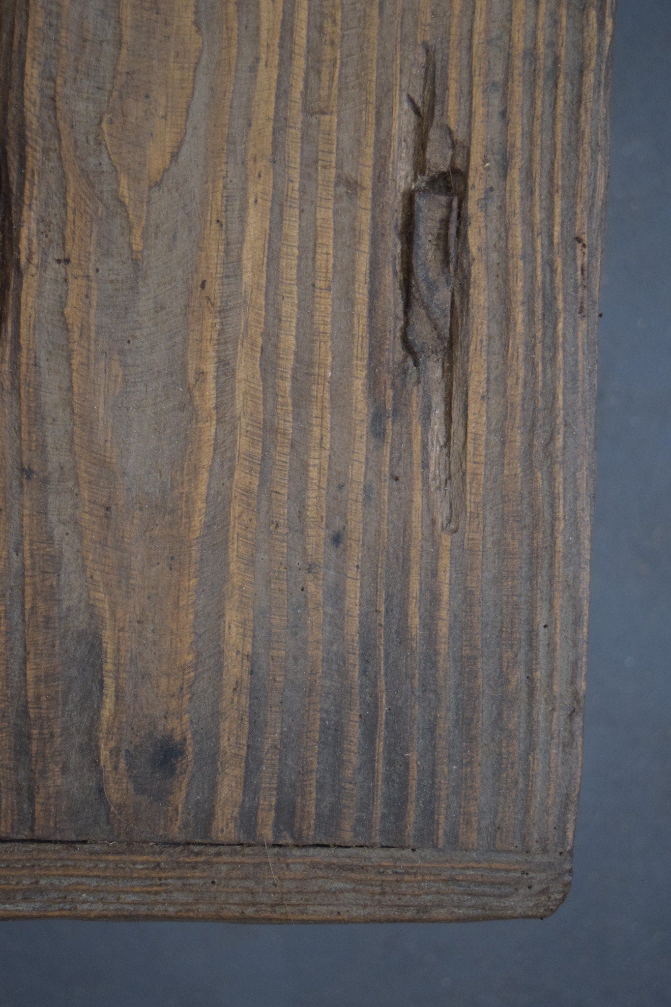 Accent bench wood antique-inspired 44" L